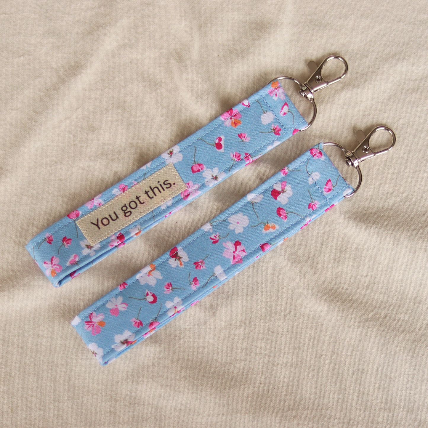 Schlüsselanhänger blaue Blumen