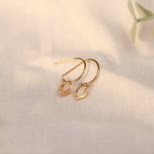 Pure Moonlight | Creolen | Mondstein Anhänger | gold | weiß