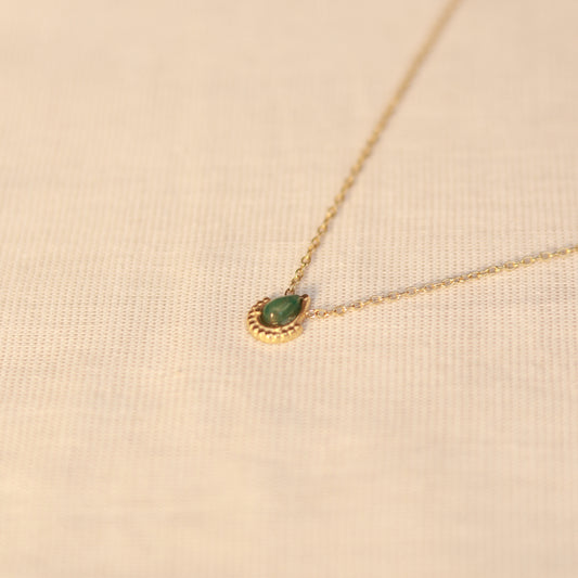 Nature Glow | Halskette mit feinem Aventurin Naturstein Anhänger | gold | grün