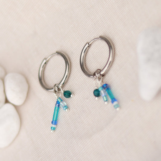 Silver Waves | Creolen | Perlenmix Anhänger | silber | blau