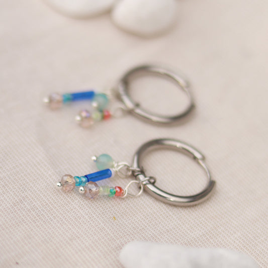 Silver Radiance | Creolen | Perlenmix Anhänger | silber | blau