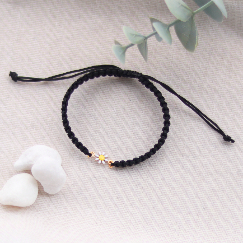 Gänseblümchen | Makramee Stoffarmband | Geschenk Armband | schwarz