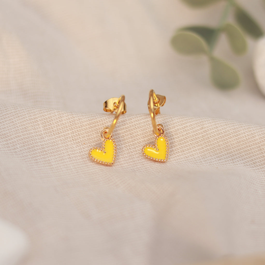 Golden Love | Creolen | Emaille Herz Anhänger | gold | gelb