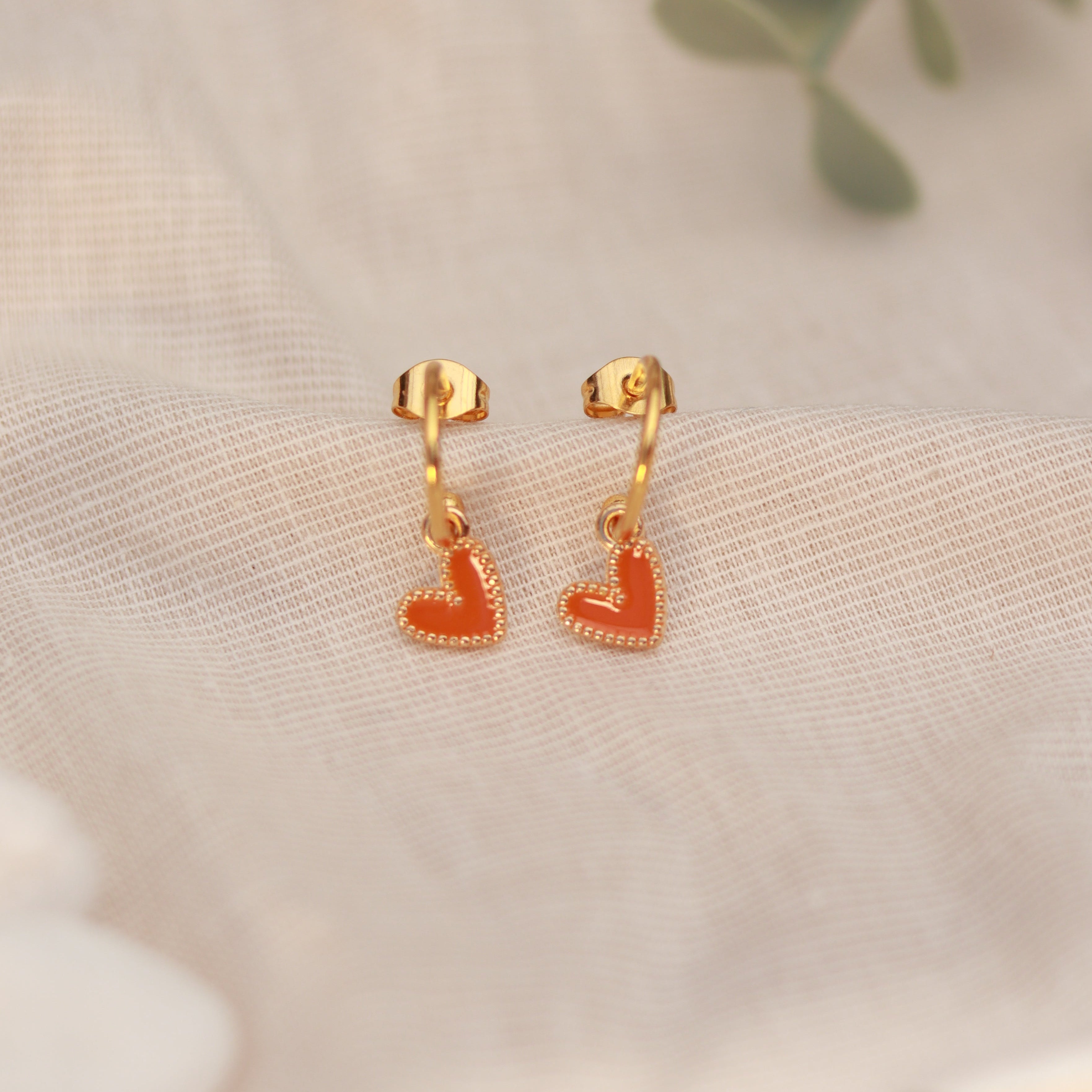 Golden Love | Creolen | Emaille Herz Anhänger | gold | orange