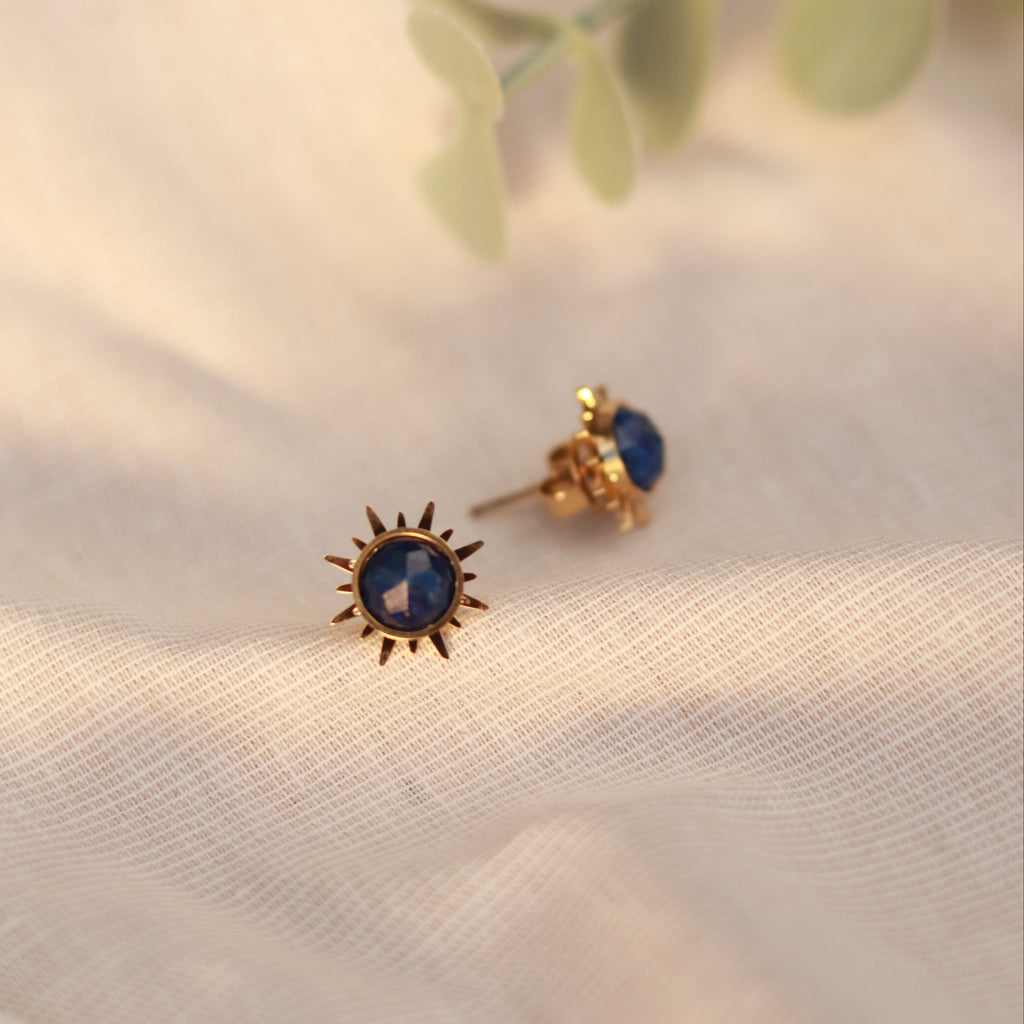 Sunlit Blue | Ohrstecker | Lapislazuli | gold | blau