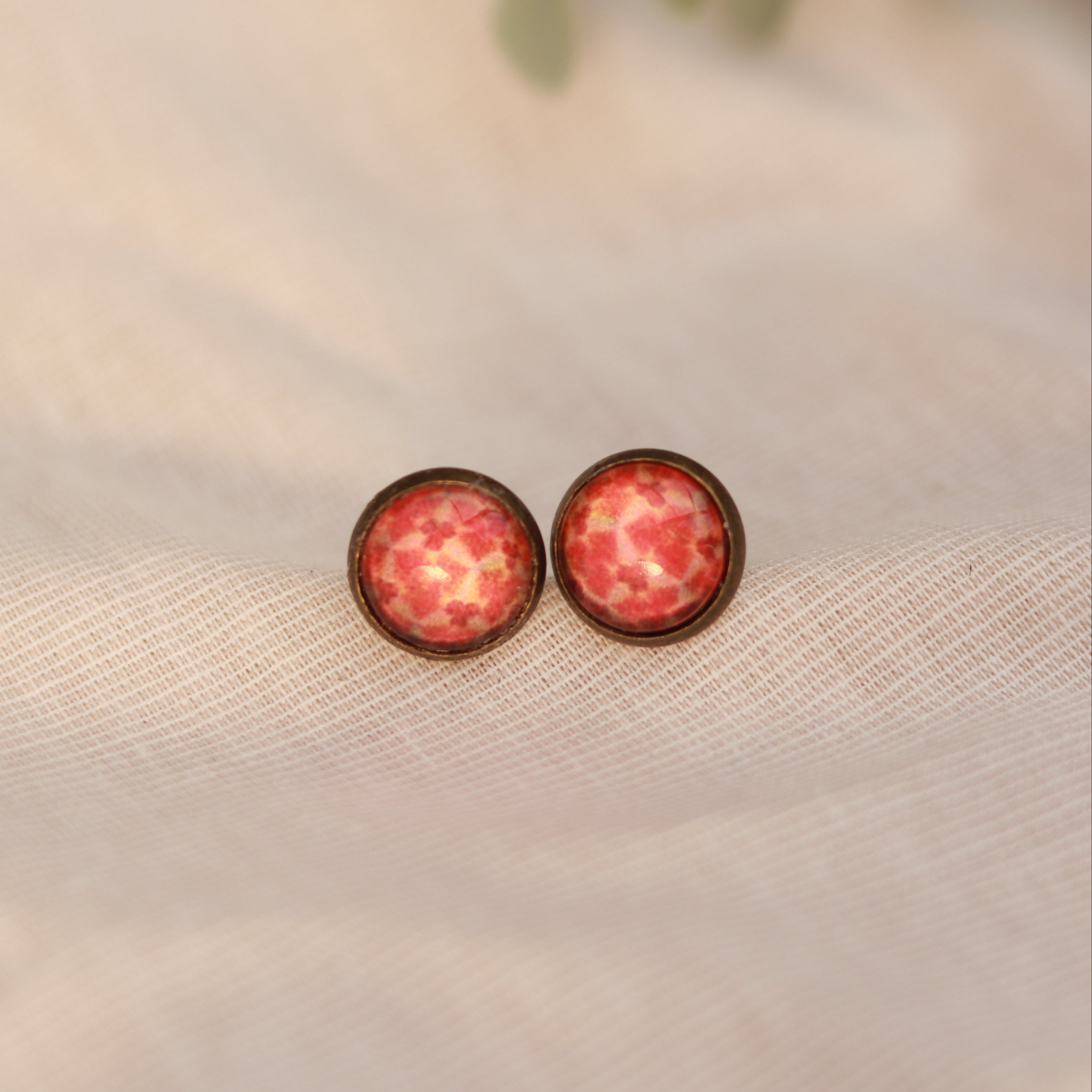 Daisy Glow | Ohrstecker | Blumen Design