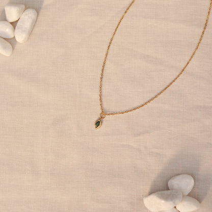 Green Serenity | Halskette mit feinem Aventurin Naturstein Anhänger | gold | grün
