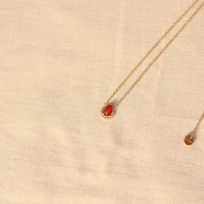 Scarlet Glow | Halskette mit rotem Jaspis Anhänger | gold | hellrot