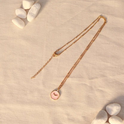 Wing of Serenity | Halskette mit Emaille Engelsflügel Anhänger | gold