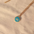 Ocean Dream | Halskette mit Emaille Anhänger Walflosse | gold