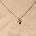 Sunlit Glow | Halskette mit rotem Achat Anhänger | gold | rot