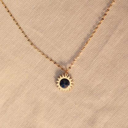 Solar Glow | Halskette mit blauem Lapislazuli Anhänger | gold | dunkelblau
