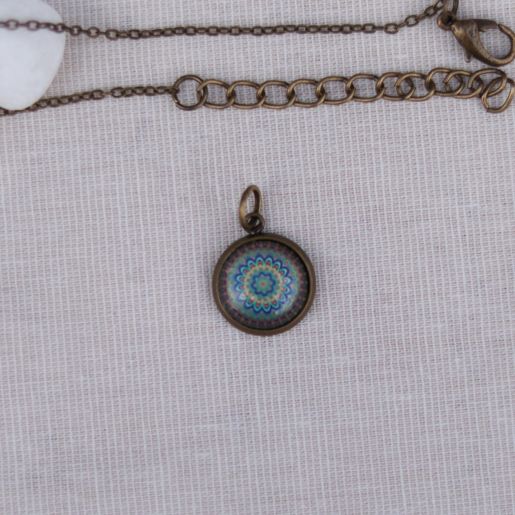 Cabochon Kette | Halskette mit Anhänger | bronzefarben