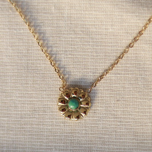 Green Blossom | Halskette mit zierlichem Aventurin Anhänger| gold | grün