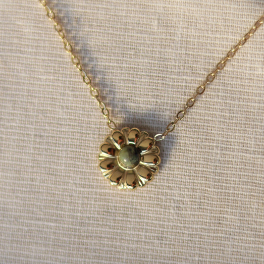 Green Blossom | Halskette mit zierlichem Aventurin Anhänger| gold | khaki