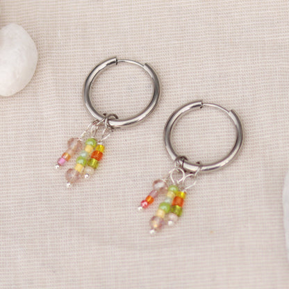 Harmony Hoops | Creolen | Perlenmix Anhänger | silber | bunt