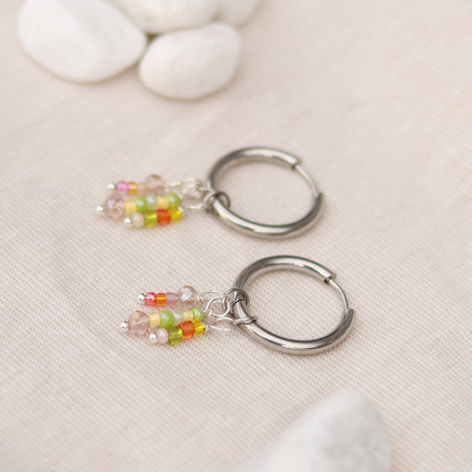 Harmony Hoops | Creolen | Perlenmix Anhänger | silber | bunt