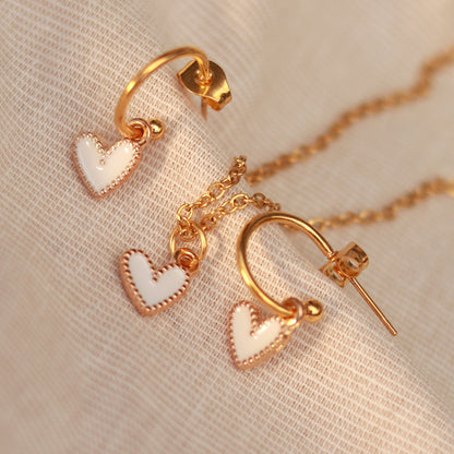 Golden Love | Creolen | Emaille Herz Anhänger | gold | weiß